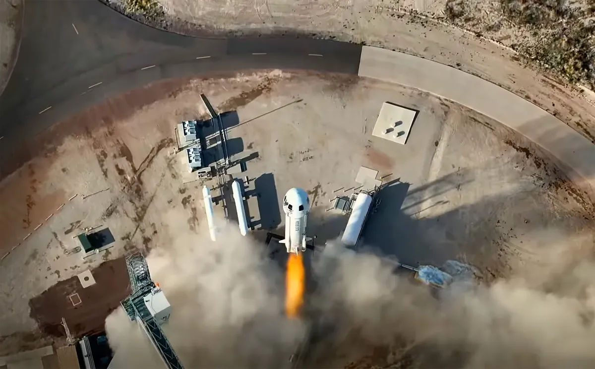 برای اولین‌بار در تاریخ؛ یک فرد ویلچرنشین به فضا سفر می‌کند